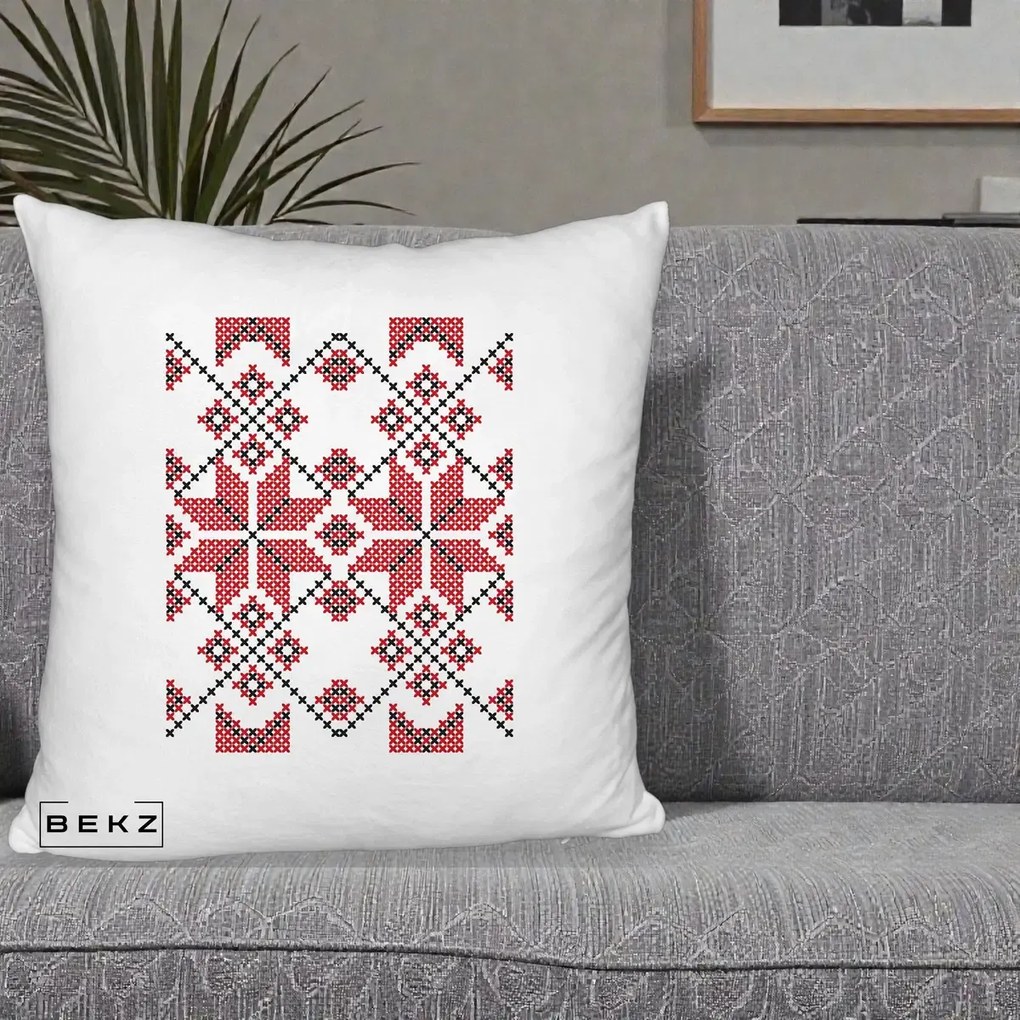 Perna Personalizata Motiv Traditional Cusatura Rosu-Negru, 40x40 cm, Alb Pufos, Husa Detasabila, Perna Inclusa, BEKZ®