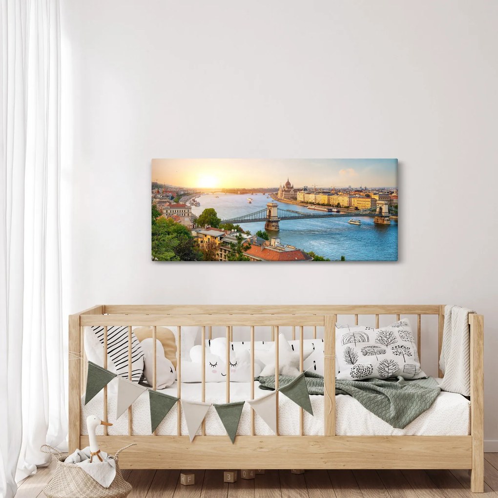 Tablou cu orașul Budapesta și râu (120x50 cm)