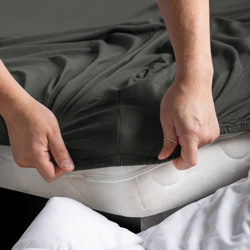 Cearceaf gri închis din jerseu cu elastic 220x200 cm Amber – Restilo