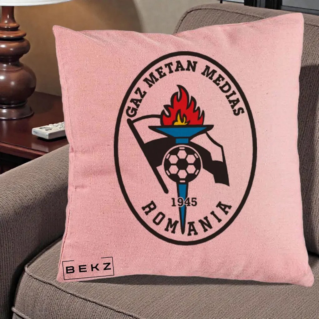 Perna Personalizata Gaz Metan Medias 1945 Fotbal, 40x40 cm, Roz, Husa Detasabila, Perna Inclusa, BEKZ®