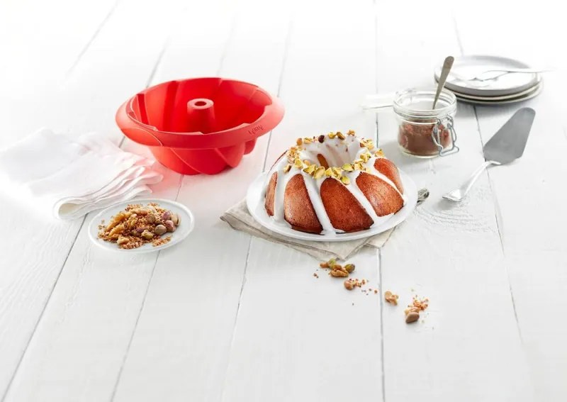 Forma pentru copt chec Lekue 1009480, Ø22x8 cm, 1 L, Silicon platinat, -60°C / +220°C, Rosu