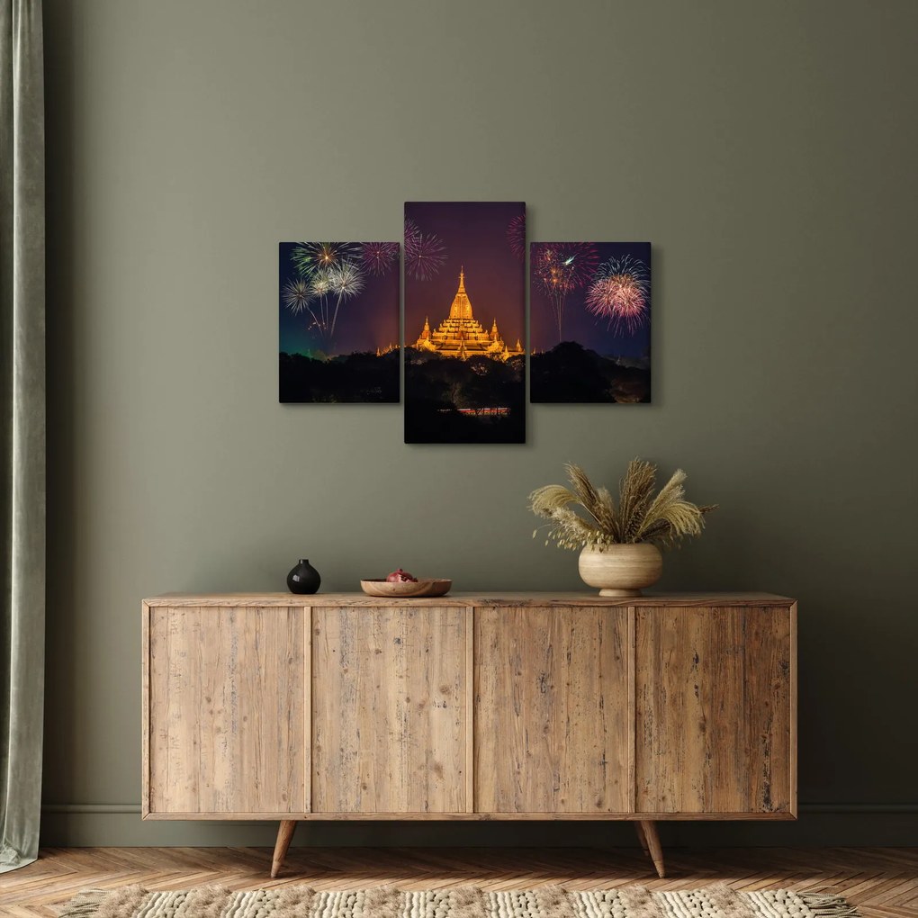 Tablou cu artificii în Asia (90x60 cm)