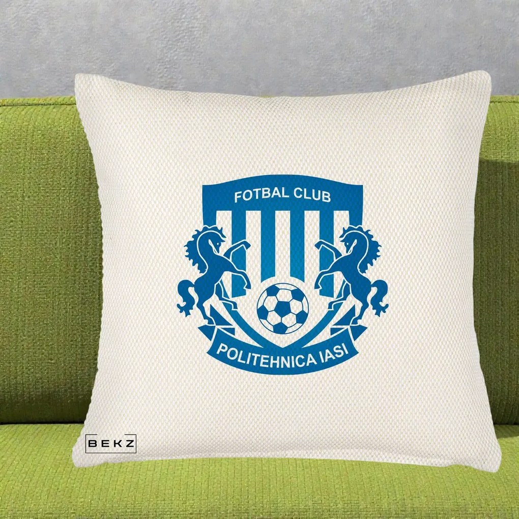 Perna Personalizata FC Politehnica Iasi Fotbal, 40x40 cm, Crem Reliefat, Husa Detasabila, Perna Inclusa, BEKZ®