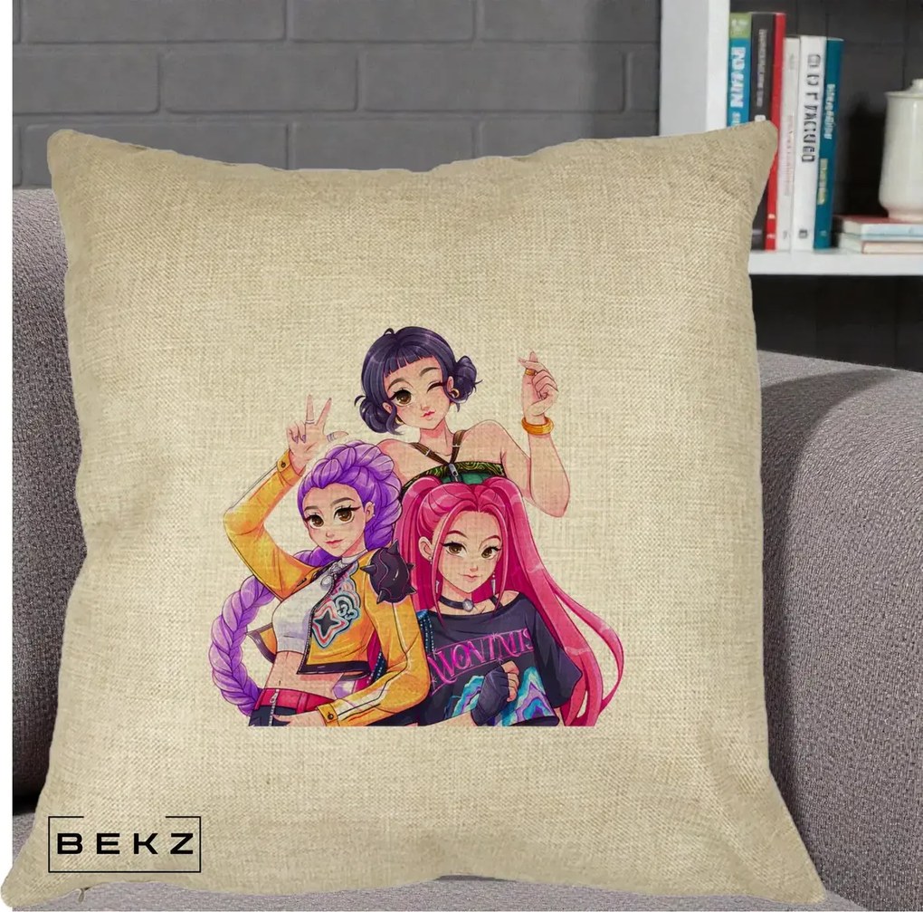 Perna Personalizata K-pop HUNTRX Trio Animat Fete Foto, 40x40 cm, Crem, Husa Detasabila, Perna Inclusa, BEKZ®