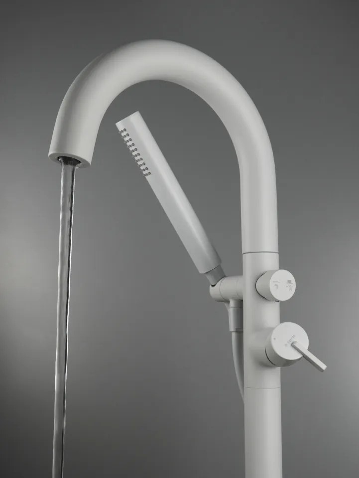 SILIA – Baterie pentru Cadă, de Sine Stătătoare, cu Set de Duș, BQS_A17N Finisaj Bianco 🛁✨