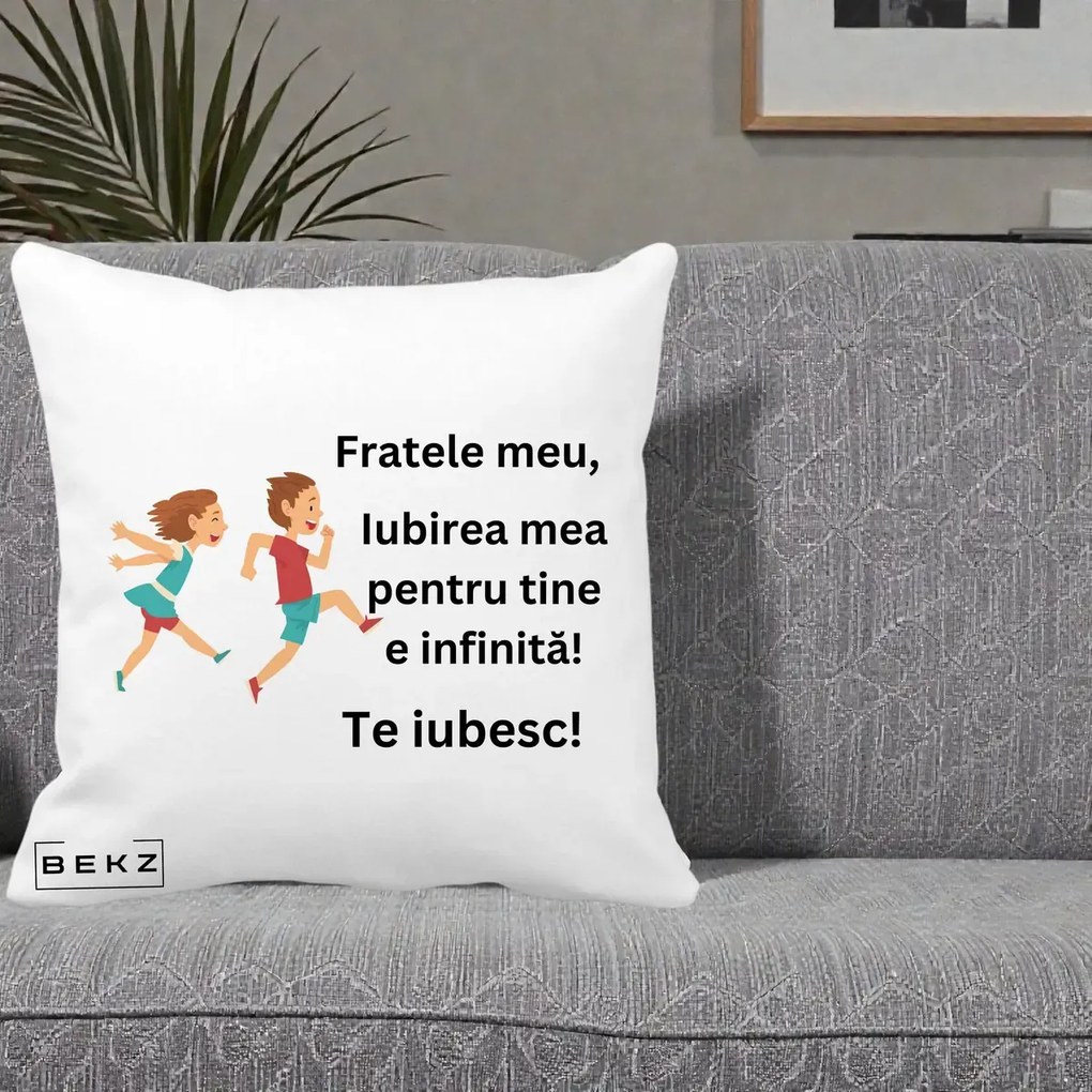 Cadou pentru Frate - Perna Personalizata Fratele Meu Te Iubesc Copii Alergand Colorat, 40x40 cm, Alba Mata, Husa Detasabila, Perna Inclusa, BEKZ®