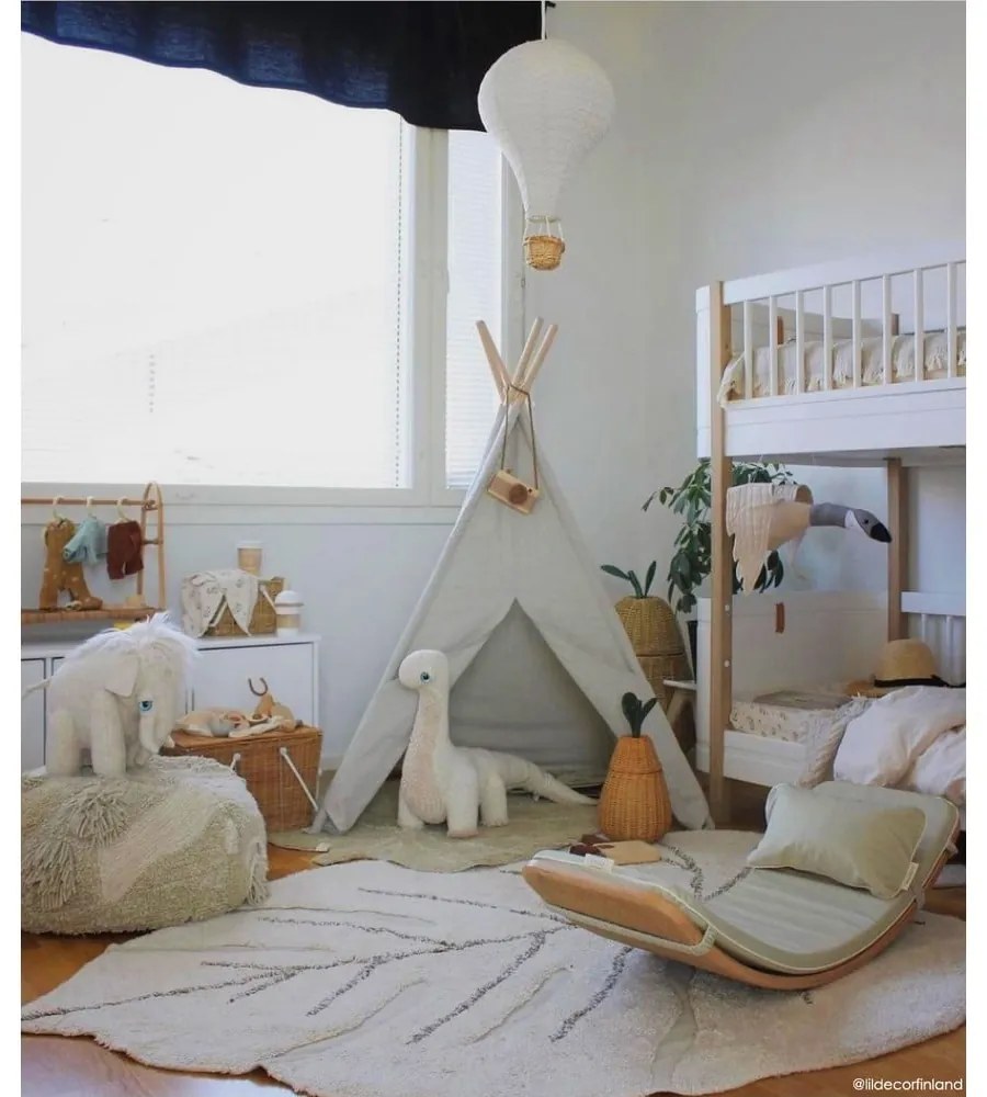 Covor pentru copii bej lavabil/țesut manual din bumbac 120x180 cm Monstera Natural – Lorena Canals