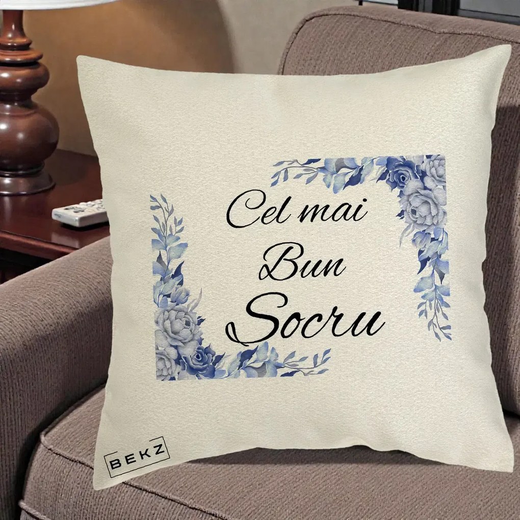 Cadou pentru Socru - Perna Personalizata Cel mai Bun Socru cu Flori Albastre Acuarela, 40x40 cm, Ecru, Husa Detasabila, Perna Inclusa, BEKZ®