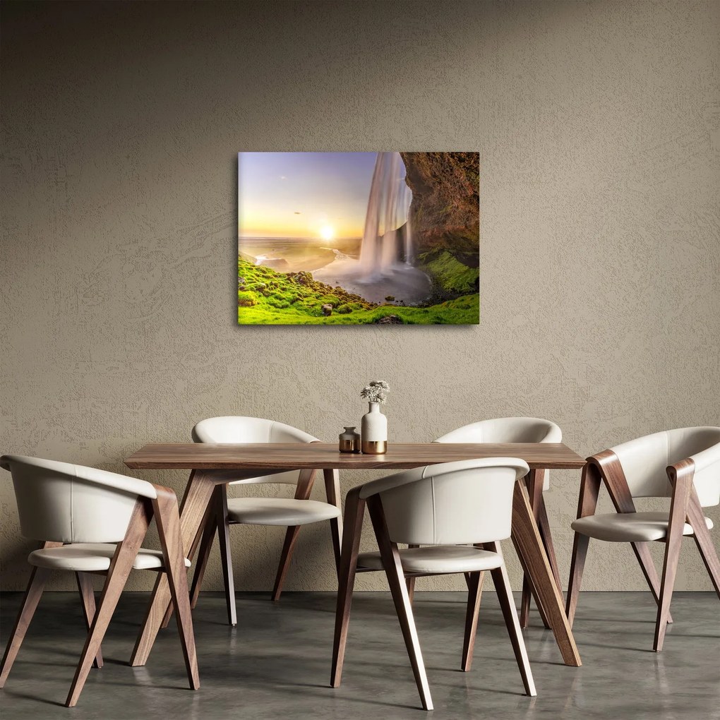 Tablou - Seljalandsfoss din spatele peșterii (70x50 cm)