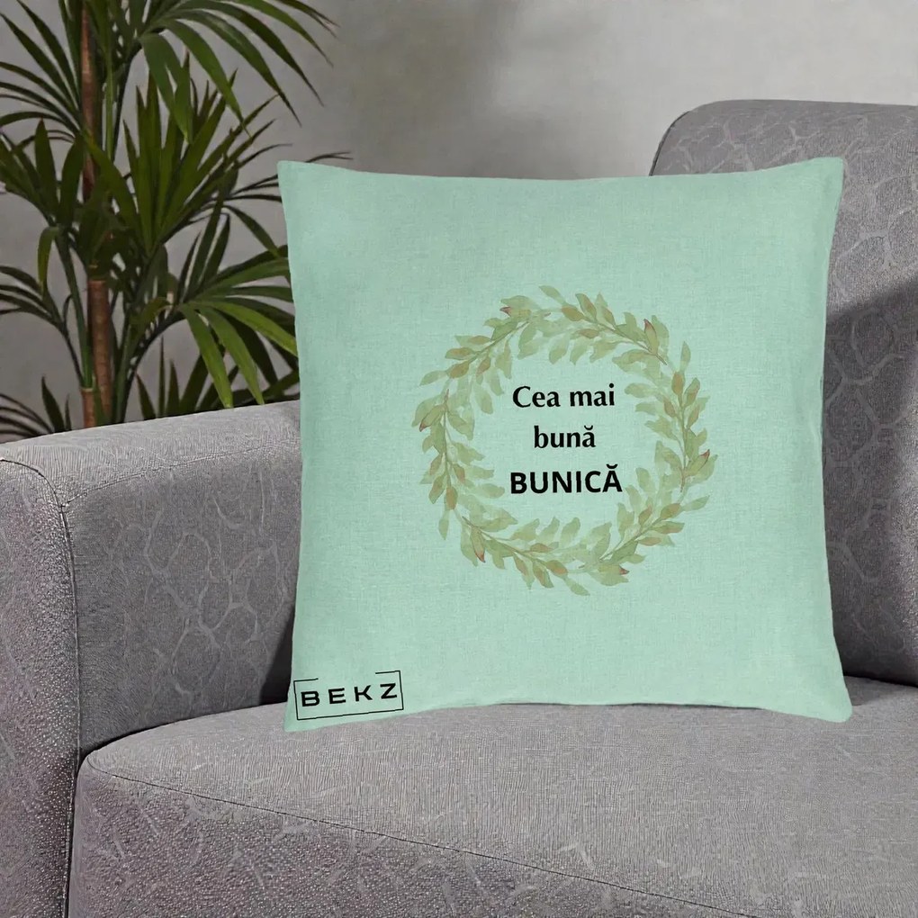 Cadou pentru Bunica - Perna Personalizata Cea Mai Buna Bunica Coronita Frunze Acuarela, 40x40 cm, Verde Menta, Husa Detasabila, Perna Inclusa, BEKZ®