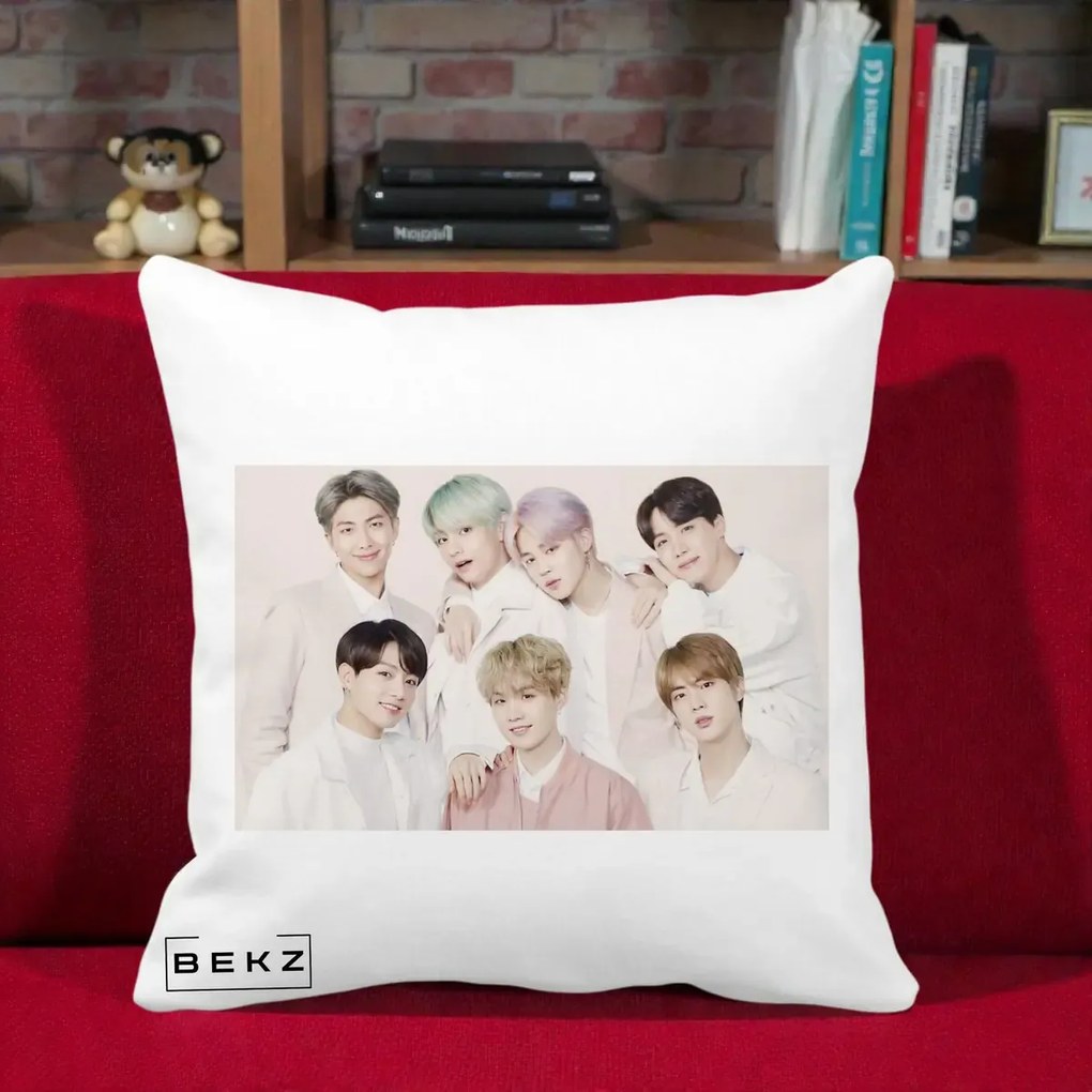 Perna Personalizata K-pop BTS Foto Grup Landscape Pastel, 40x40 cm, Alba Mata, Husa Detasabila, Perna Inclusa, BEKZ®
