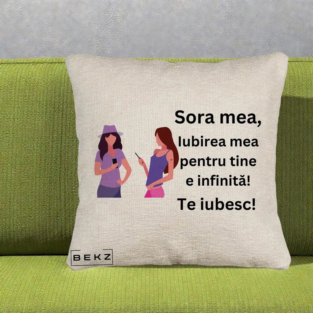Cadou pentru Sora - Perna Personalizata Sora Mea Te Iubesc Doua Fete cu Telefoane, 40x40 cm, Bej Canapea, Husa Detasabila, Perna Inclusa, BEKZ®