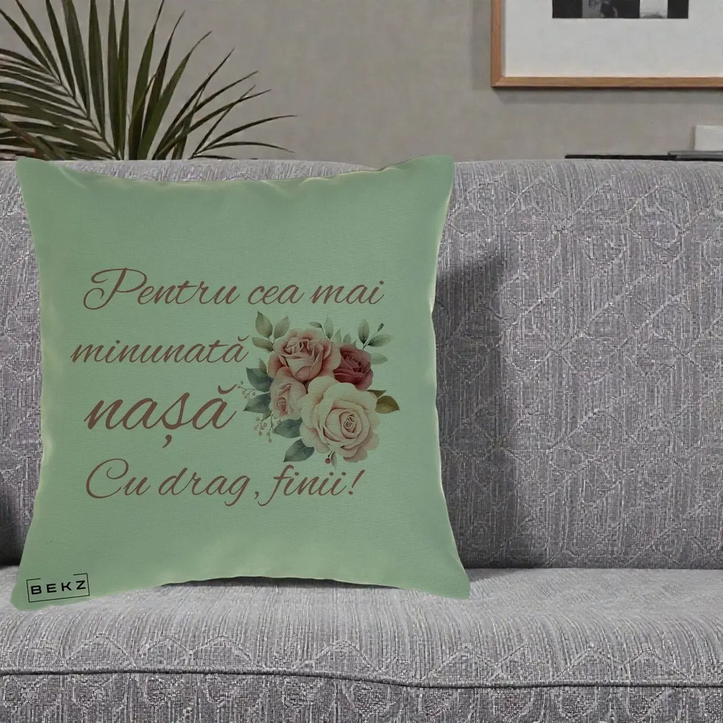 Cadou pentru Nasa - Perna Personalizata Pentru Cea mai Minunata Nasa Cu drag Finii, 40x40 cm, Verde, Husa Detasabila, Perna Inclusa, BEKZ®