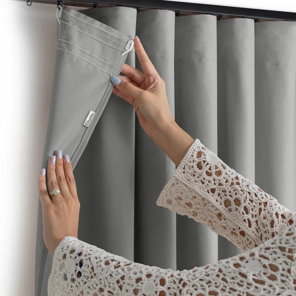 Draperie gri dimout (semi-opacă) din catifea 530x175 cm Velto – Filumi