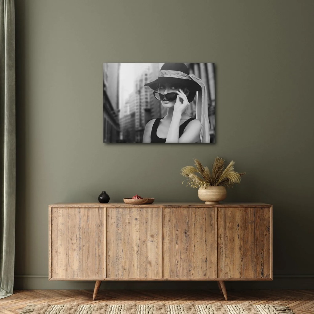 Tablou cu femeie (70x50 cm)