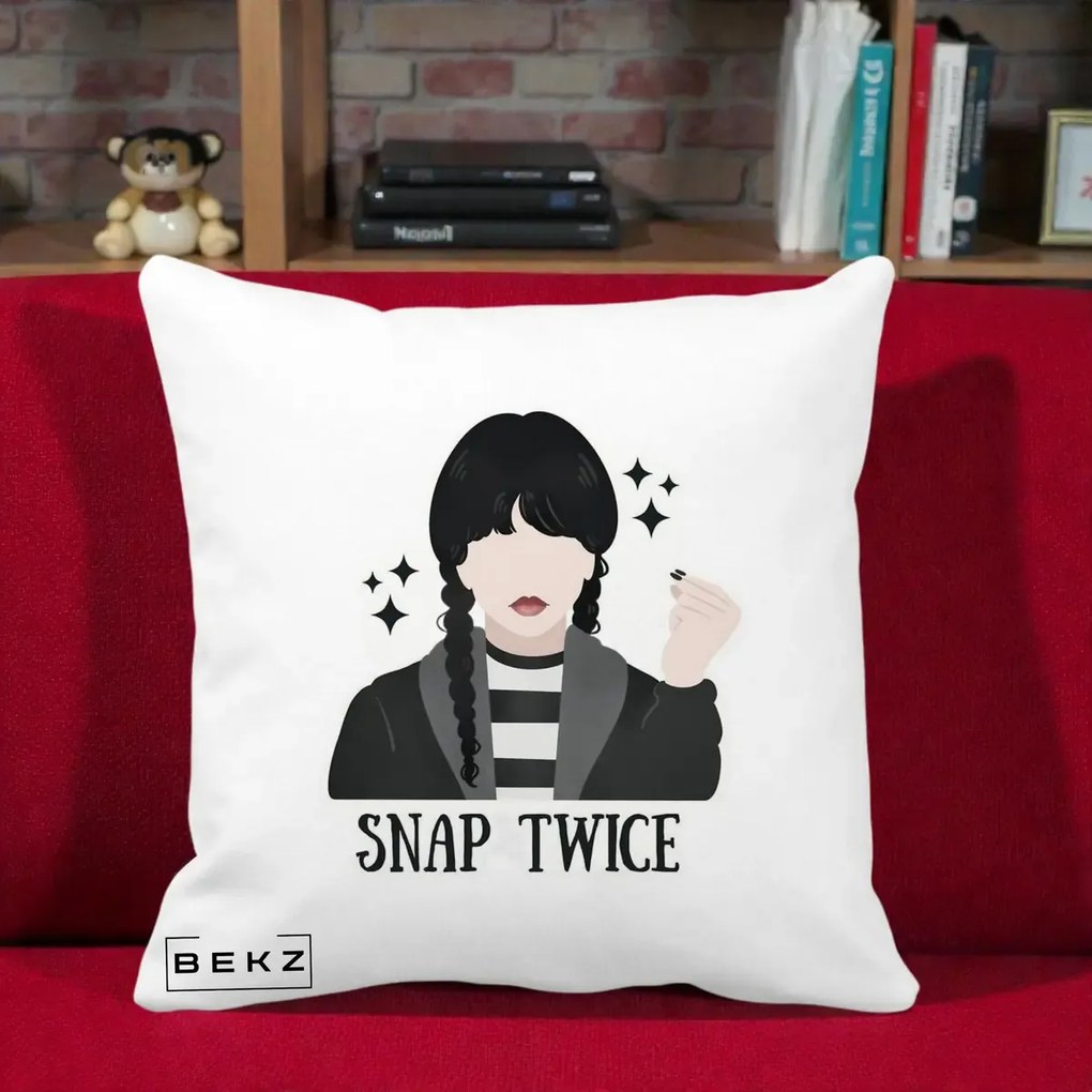 Perna Personalizata Wednesday Snap Twice, 40x40 cm, Alba Mata, Husa Detasabila, Perna Inclusa, BEKZ®