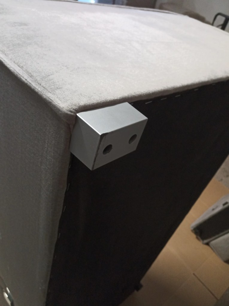 OFERTA Canapea extensibila de colt CAVELO, ambele laturi II. calitate, gri deschis