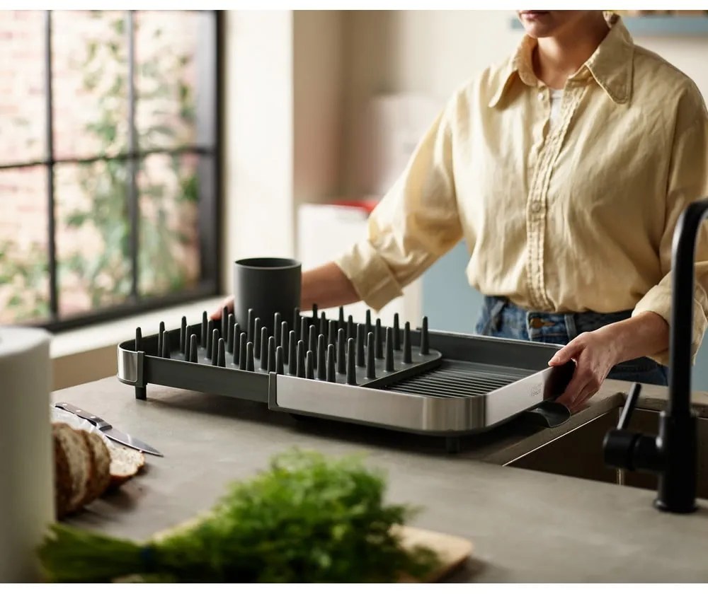 Scurgător de vase gri ajustabil din oțel inoxidabil 35x39 cm Duo – Joseph Joseph