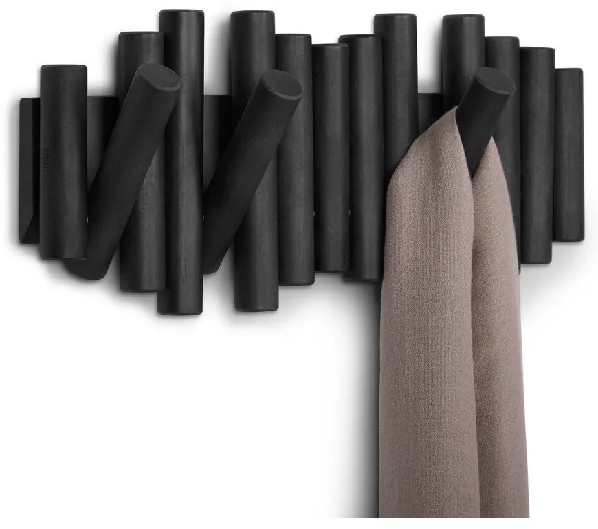 Cuier de perete negru din lemn masiv de pin Picket – Umbra