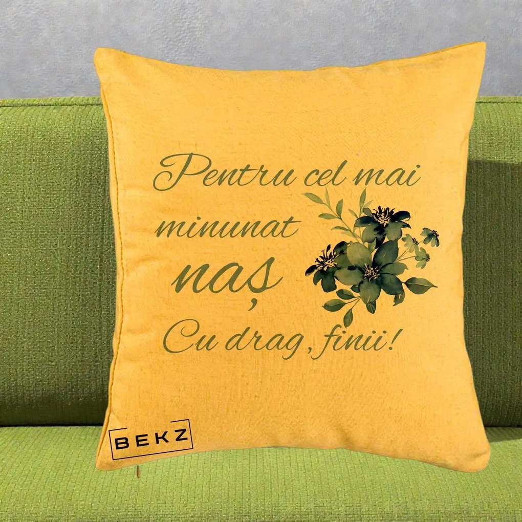 Cadou pentru Nas - Perna Personalizata Pentru Cel mai Minunat Nas Cu drag Finii, 40x40 cm, Galben, Husa Detasabila, Perna Inclusa, BEKZ®