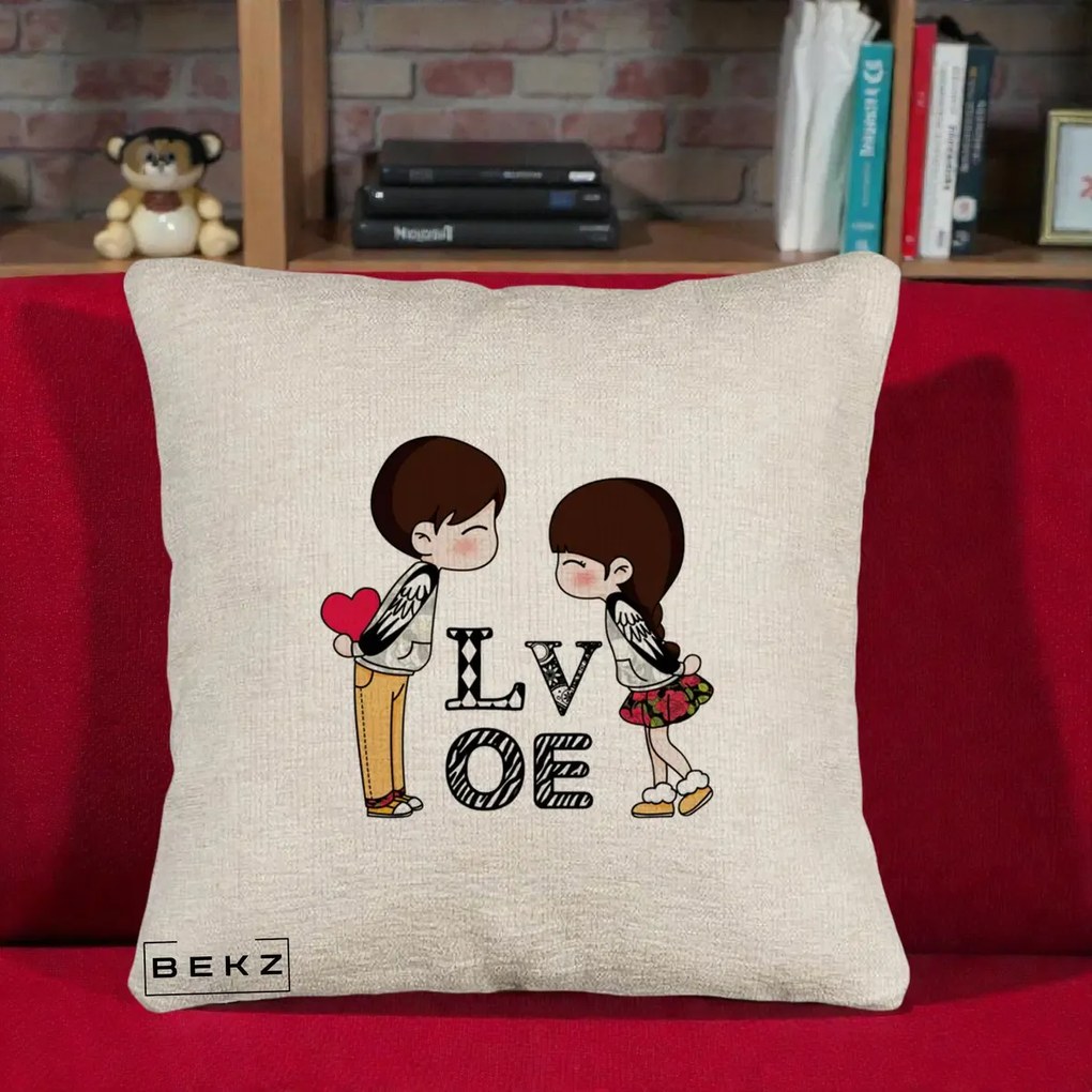 Cadou Romantic - Perna Personalizata Cuplu Kawaii LOVE, 40x40 cm, Bej Canapea, Husa Detasabila, Perna Inclusa, BEKZ®