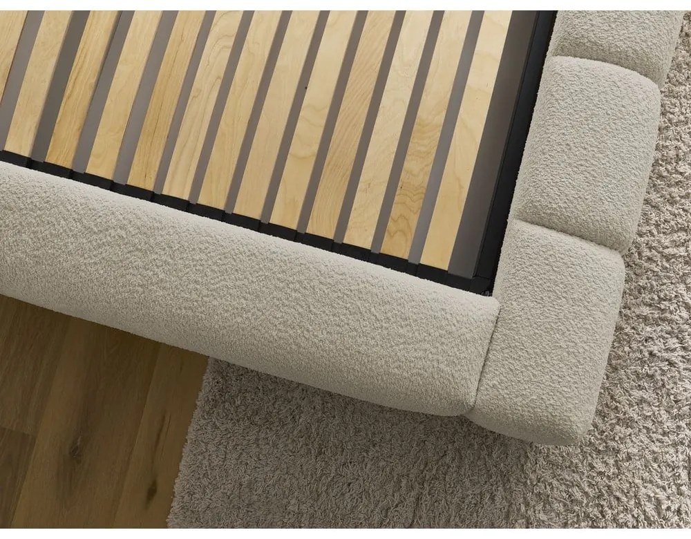 Pat matrimonial bej tapițat cu spațiu de depozitare cu somieră 160x200 cm Denali – Bobochic Paris