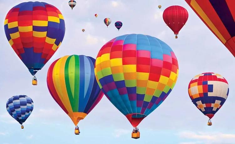 Hot Air Baloons Colours Fototapet, (104 x 70.5 cm)