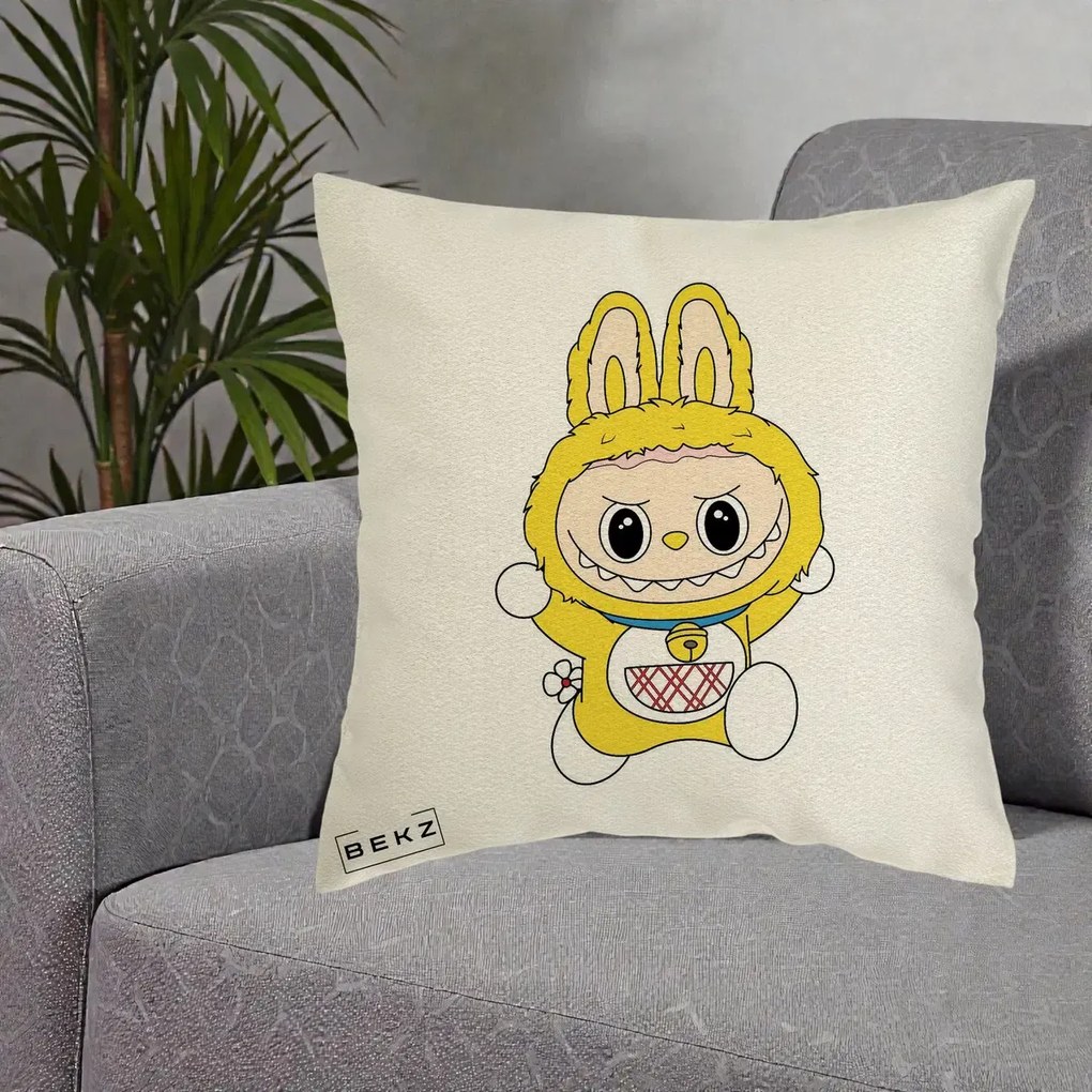 Perna Personalizata Labubu Galben Doraemon, 40x40 cm, Ecru, Husa Detasabila, Perna Inclusa, BEKZ®