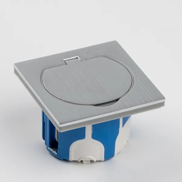 Priză încastrabilă de podea de exterior Brilagi IP55 crom mat pătrat