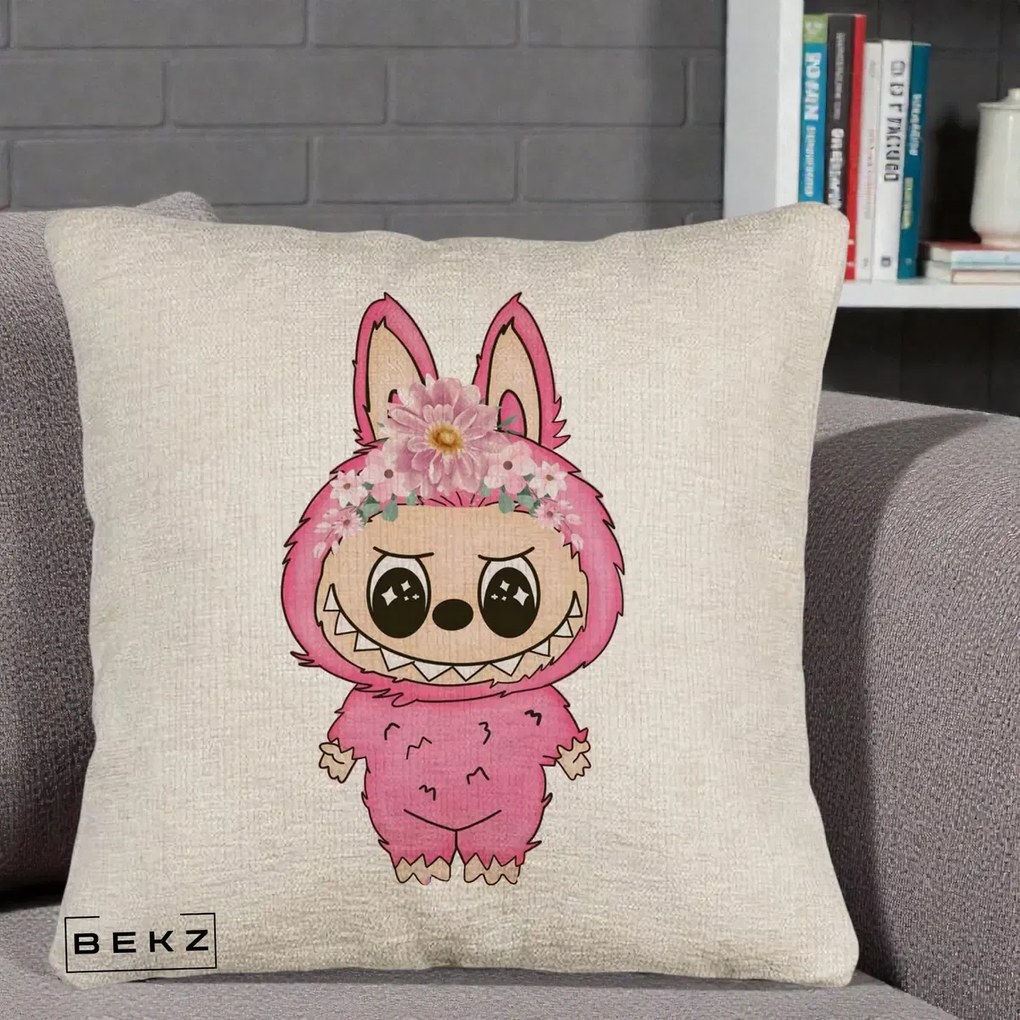 Perna Personalizata Labubu Roz cu Coroana Florala, 40x40 cm, Bej Canapea, Husa Detasabila, Perna Inclusa, BEKZ®