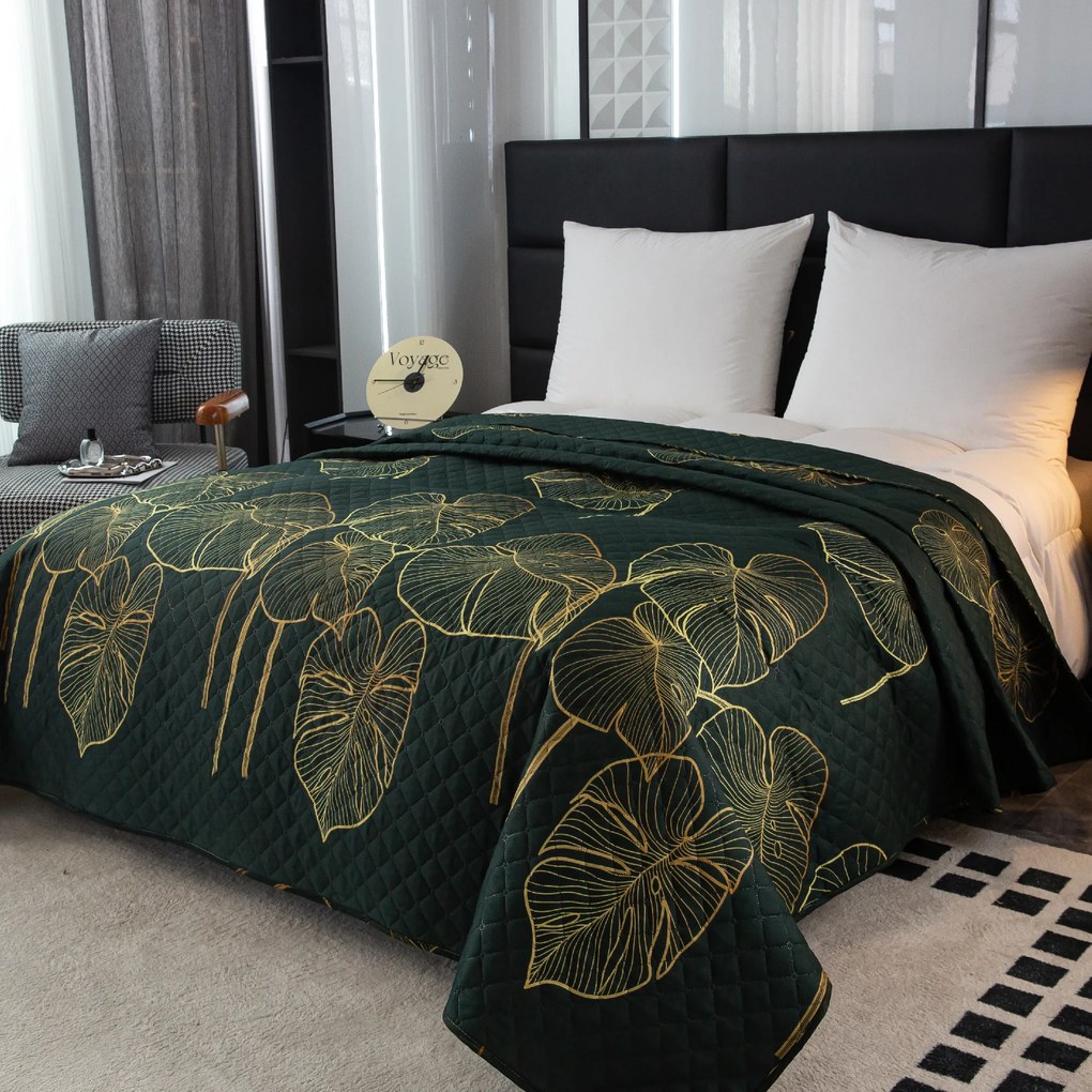 Cuvertura de pat cu model VENECIA verde inchis Dimensiune: 170 x 210 cm