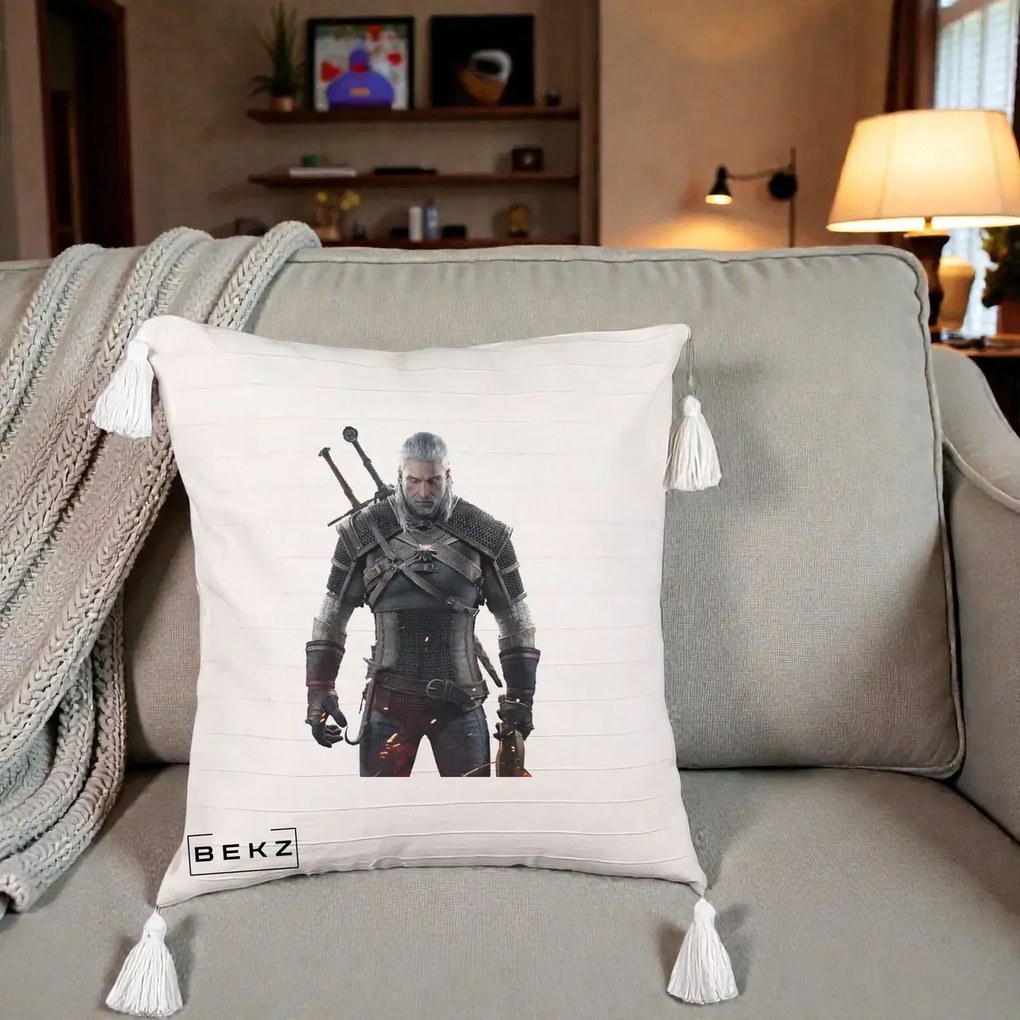 Perna Personalizata The Witcher Geralt of Rivia Portret, 40x40 cm, Bej cu Franjuri, Husa Detasabila, Perna Inclusa, BEKZ®