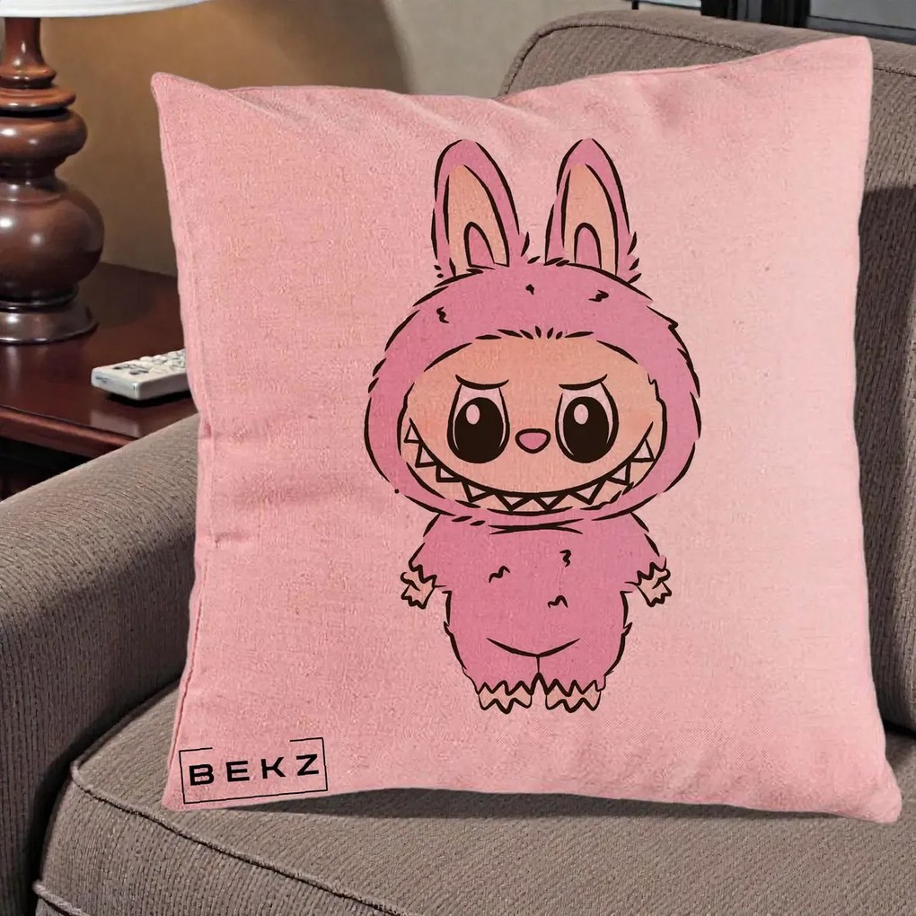 Perna Personalizata Labubu Mov Pastel, 40x40 cm, Roz, Husa Detasabila, Perna Inclusa, BEKZ®