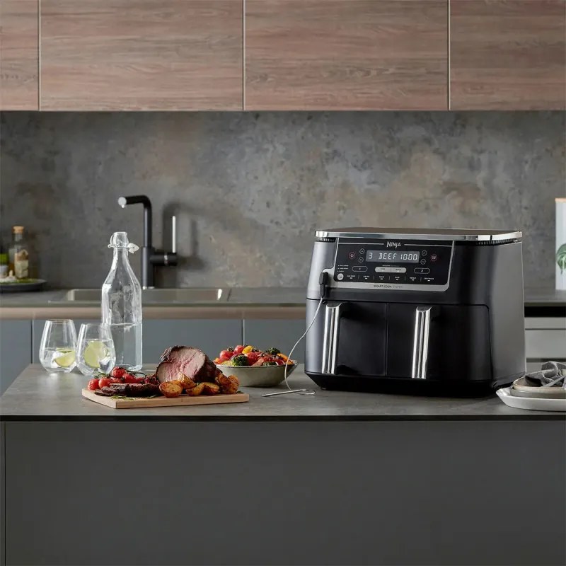 Friteuza dubla cu aer cald Ninja AF451EU, 2470W, 9.5L, 6 programe, Zone independente, Sincronizare, Negru