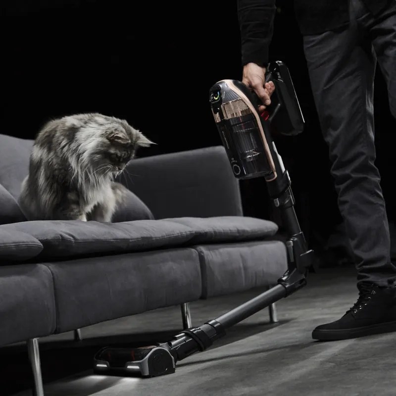 Rowenta X-Force Flex 15.60 RH99F1, 520W, 230AW, 0.9 litri, 32.4V, Autonomie 80 min, Auto power, LED, Display, Flex, Negru/Bronz