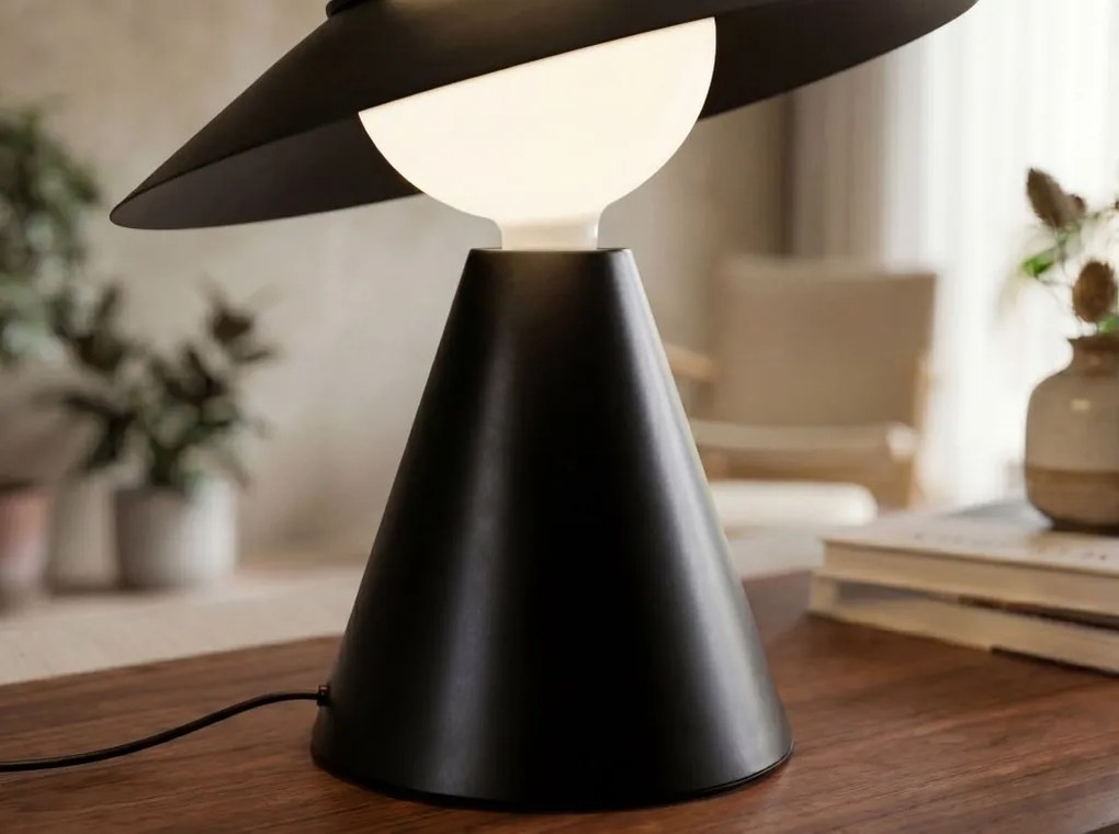 Lampa de masa moderna design LUX