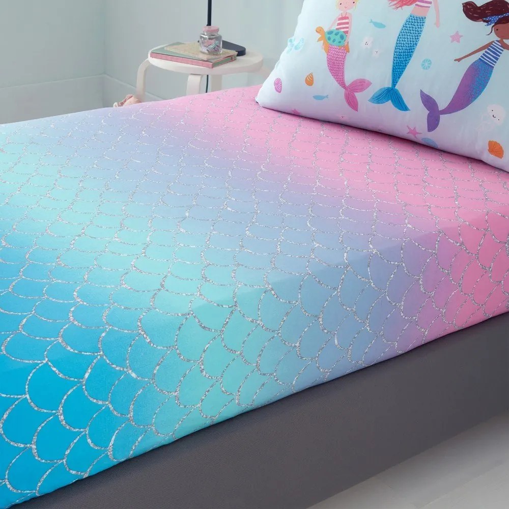 Cearceaf pentru copii roz pentru pat dublu cu elastic 135x190 cm Mermaid – Catherine Lansfield