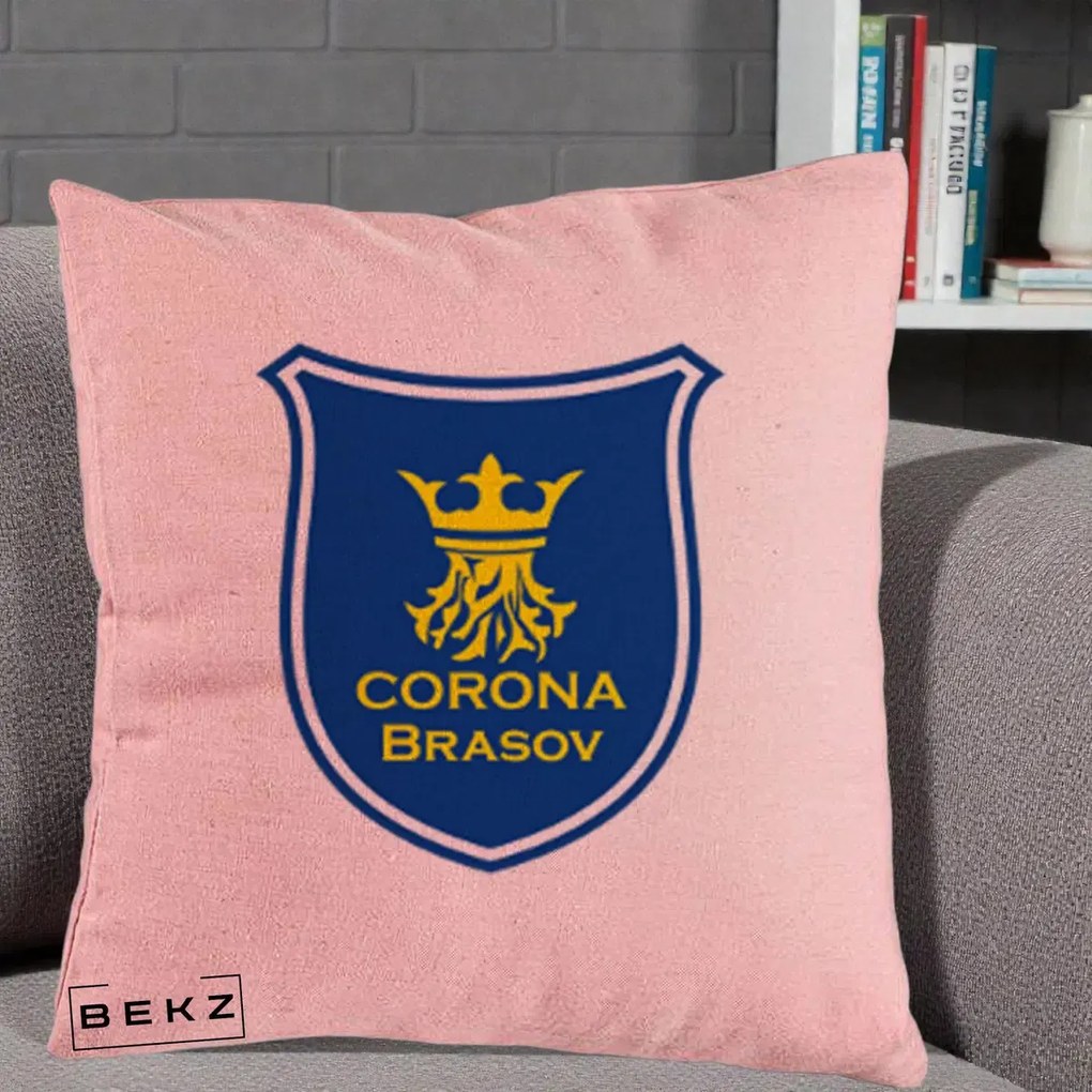 Perna Personalizata Corona Brasov Fotbal, 40x40 cm, Roz, Husa Detasabila, Perna Inclusa, BEKZ®