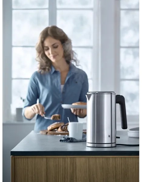 Fierbător de apă LONO 1,6l 2400W/230V crom