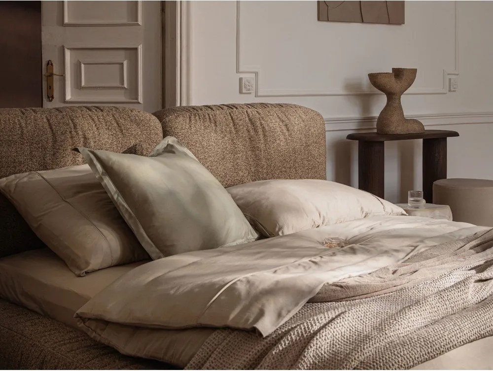 Pat matrimonial verde tapițat cu spațiu de depozitare cu somieră 200x200 cm Martina – Micadoni