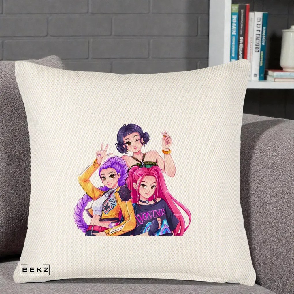 Perna Personalizata K-pop HUNTRX Trio Animat Fete Foto, 40x40 cm, Crem Reliefat, Husa Detasabila, Perna Inclusa, BEKZ®