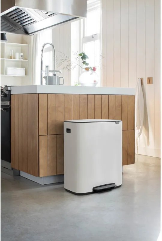 Cos de gunoi Brabantia Bo Pedal 1003182, 60 l, Inchidere usoara, Baza antiderapanta, Alb
