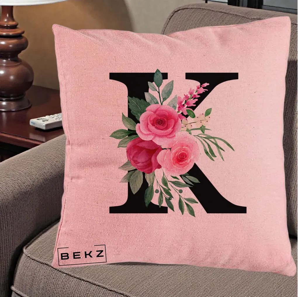 Cadou Personalizat - Perna Personalizata Monograma Florala Litera K, 40x40 cm, Roz, Husa Detasabila, Perna Inclusa, BEKZ®