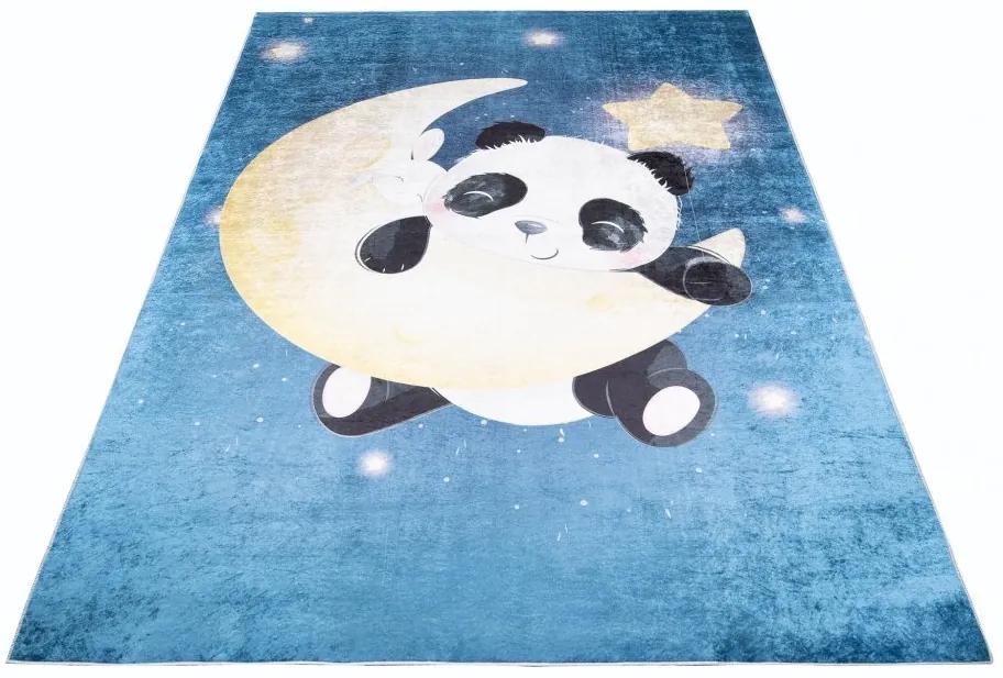 Covor pentru copii cu motiv panda pe lună Lăţime: 120 cm | Lungime: 170 cm