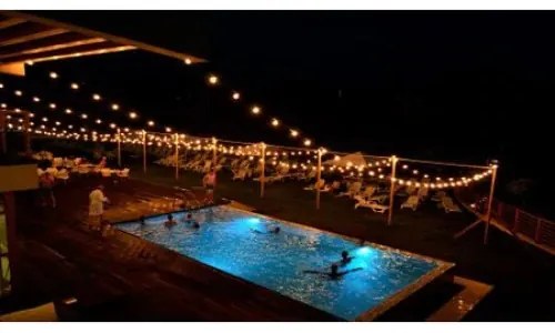 Ghirlanda Luminoasă cu Pendule pentru Terasă, 10m – Iluminat Eficient și Elegant pentru Petreceri în Aer Liber