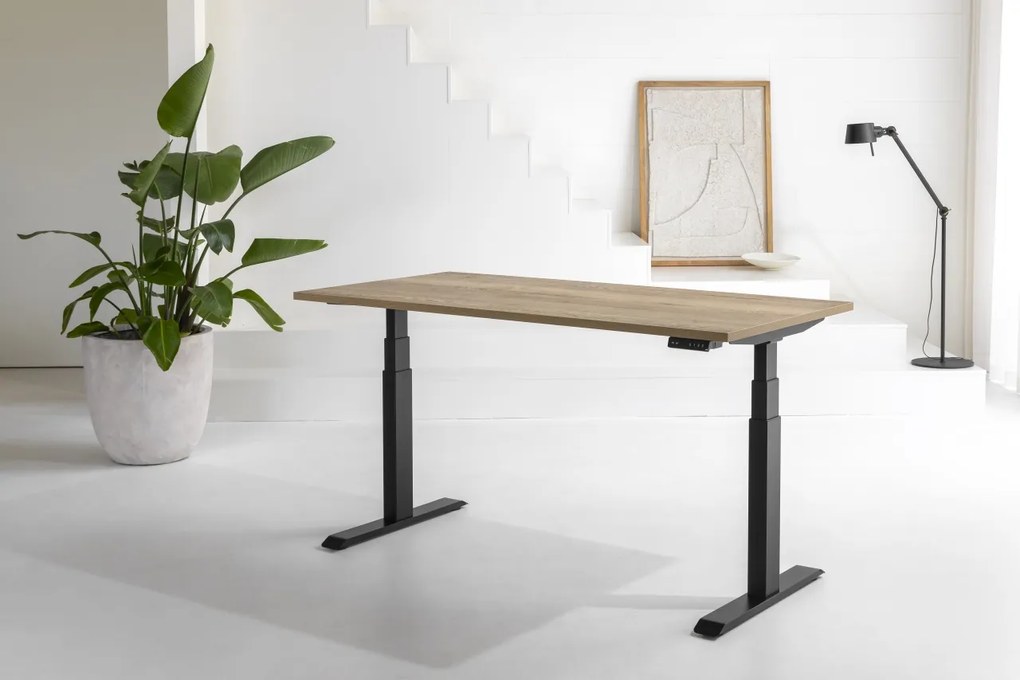 Birou reglabil pe inaltime TerrA7 BLACK- 2 motoare, profil dreptunghiular, Negru (Dimensiune blat: 137x67 cm, Culoare blat: Negru 25mm)