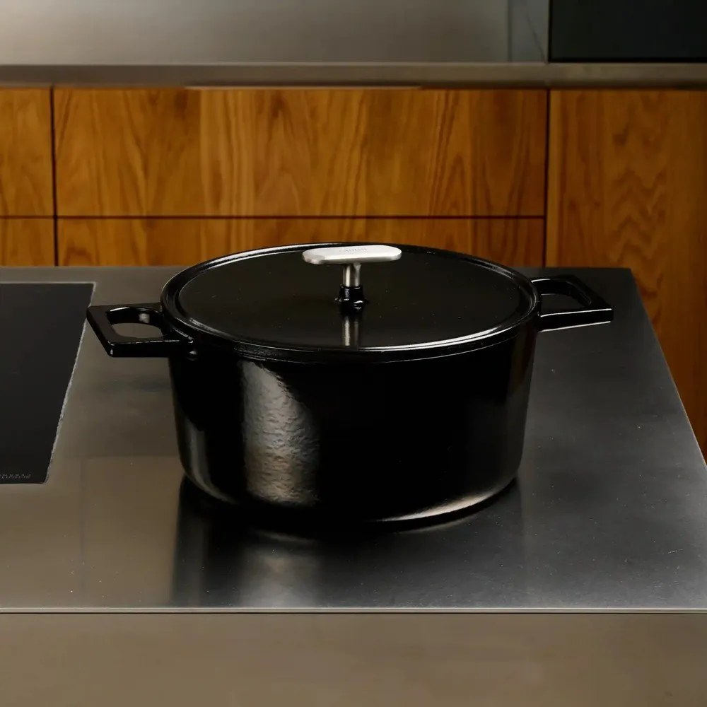 Cratiță cu capac din fontă 5,5 l adecvată pentru plita cu inducție Mattia 3.0 – FABINI