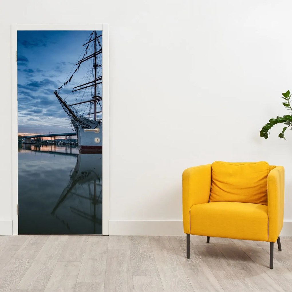 Fototapet pentru ușă - Barca cu vele (95x205cm)