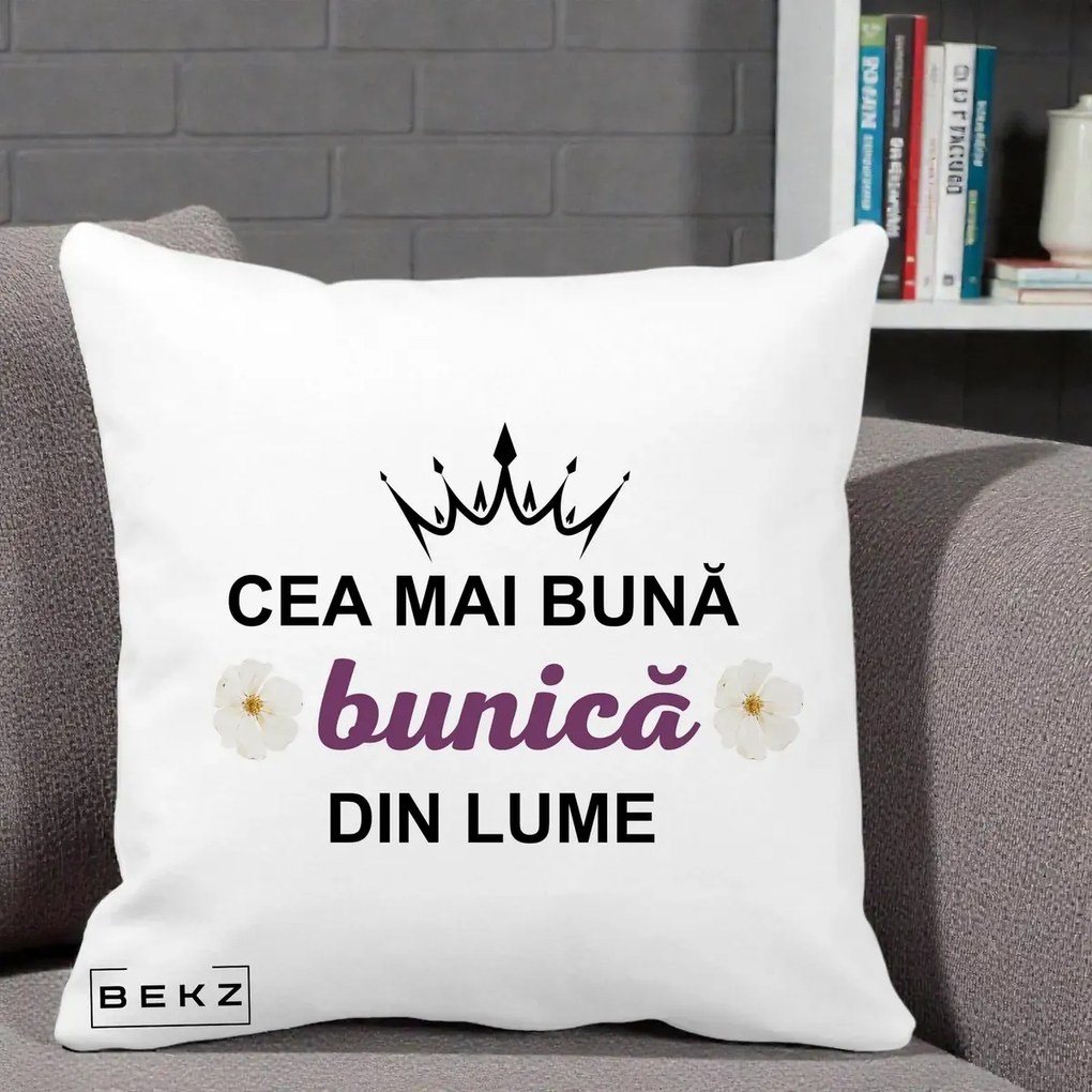 Cadou pentru Bunica - Perna Personalizata Cea Mai Buna Bunica Din Lume Coroana Mov Flori, 40x40 cm, Alba Mata, Husa Detasabila, Perna Inclusa, BEKZ®