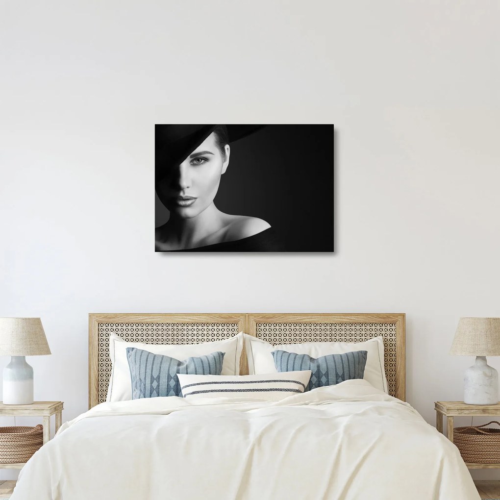 Tablou pe sticlă - Portretul femeii cu pălărie (70x50 cm)